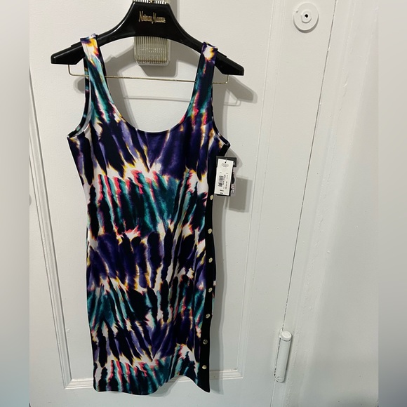 BOLD  new dress - Picture 5 of 12